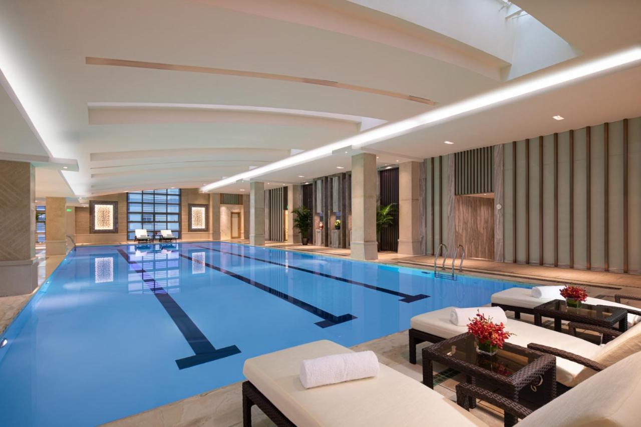 Crowne Plaza Shanghai Nanjing Road By Ihg 외부 사진 The pool at the spa