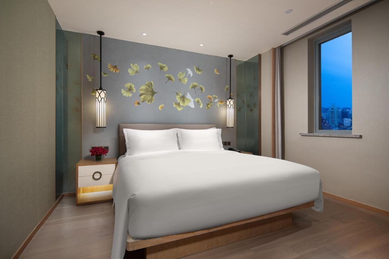 Crowne Plaza Shanghai Nanjing Road By Ihg 외부 사진 Deluxe Suite