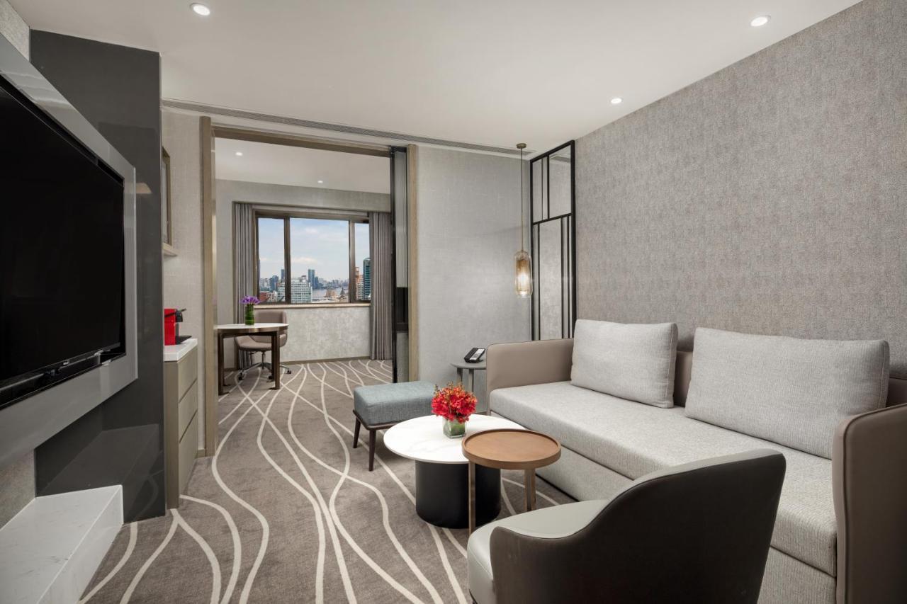 Crowne Plaza Shanghai Nanjing Road By Ihg 외부 사진 A suite at the hotel
